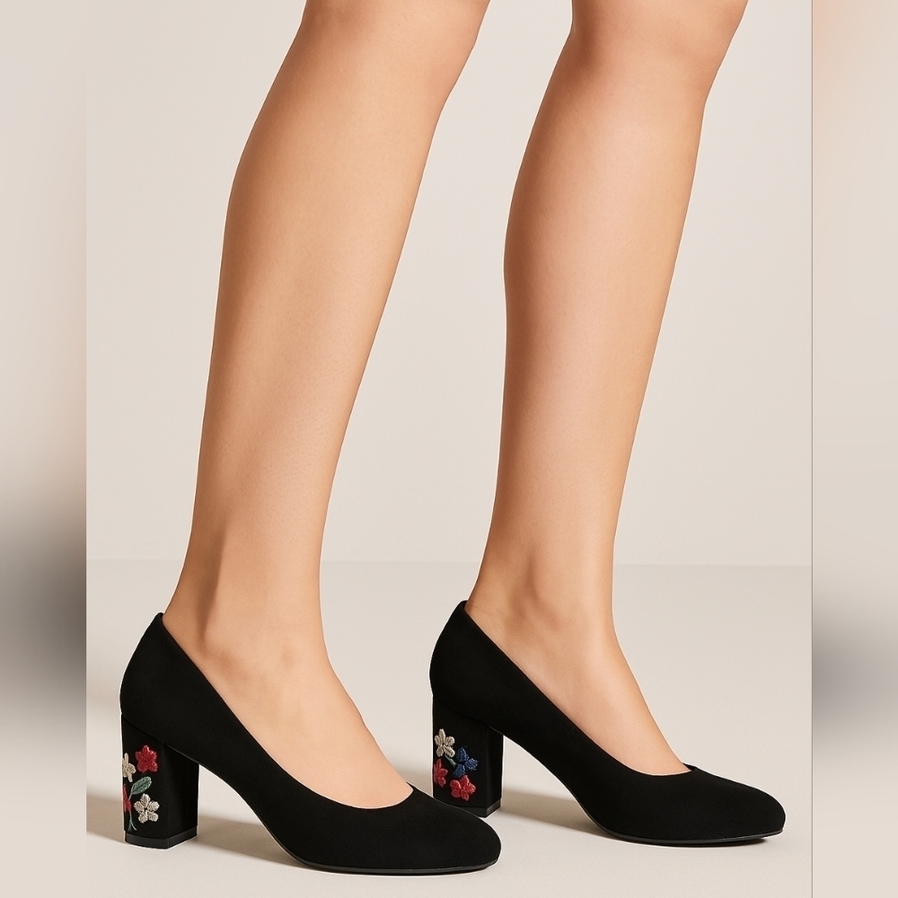 NWOT See by Chloe Black Suede Embroidered Block Heels